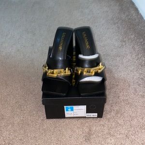 Liliana square toe heel w/ chain, runs small, size 6 fits more like a 5